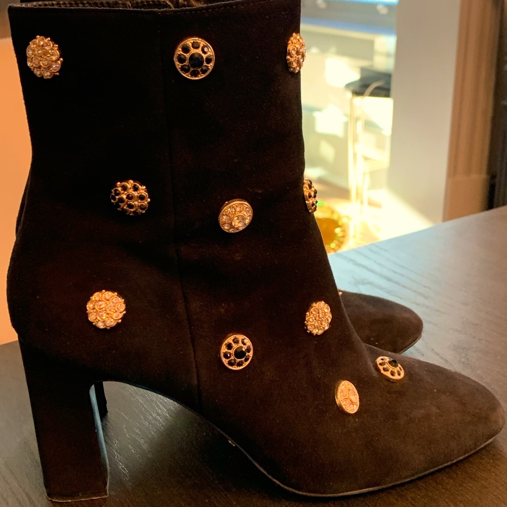 Uterque ankle boots with embellishments size 10.5